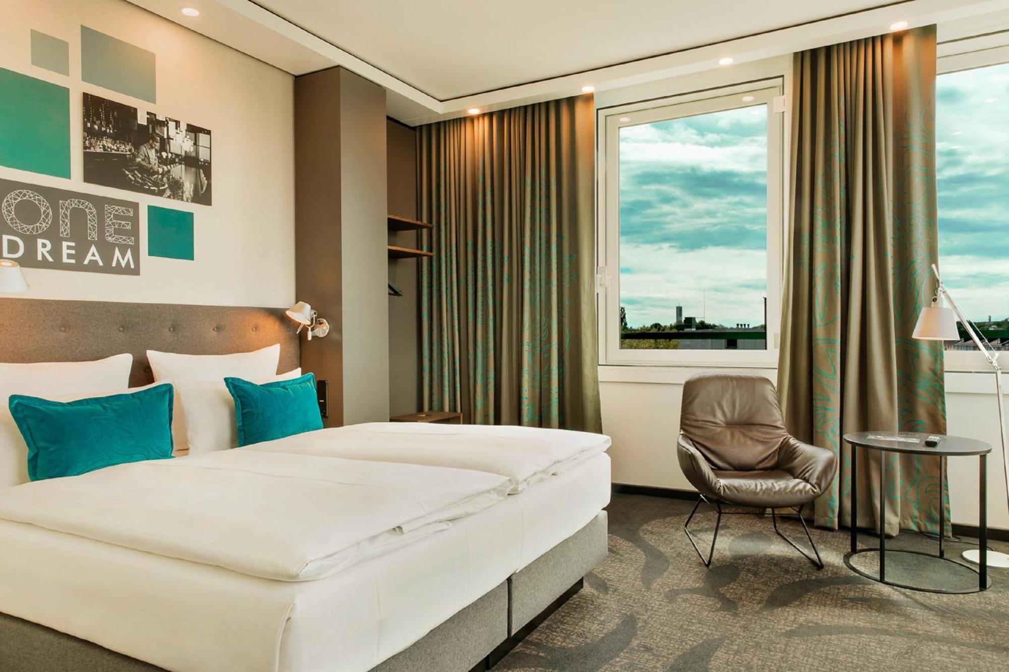 Hotel Motel One Muenchen-Campus Munich